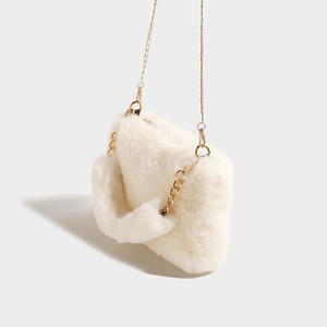 <span class=keywords><strong>Sac</strong></span> à bandoulière en peluche pour <span class=keywords><strong>femme</strong></span>, tendance 2025, ouverture et fermeture, <span class=keywords><strong>sac</strong></span> à main mignon en fourrure, chaîne de <span class=keywords><strong>sac</strong></span> à bandoulière, <span class=keywords><strong>sac</strong></span> bandoulière - Product Image 3