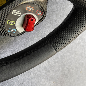 Volant de course en fibre de carbone de haute qualité, style sport personnalisé pour <span class=keywords><strong>Ferrari</strong></span> F430 F15 F30 F31 F34 F20 F21 F25 - Product Image 4