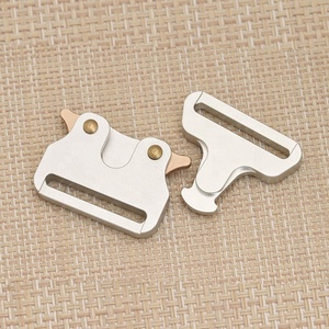 Collar de perro ajustable de lujo con hebilla de Liberación lateral táctica resistente Material de hierro Clips de hebilla de liberación de seguridad - Product Image 6