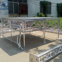 Scène modulaire réglable pour fêtes en plein air avec escalier de scène