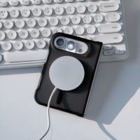 Coque de téléphone magnétique givrée 2 en 1 pour iPhone Fold, noir mat, toucher doux, antidérapant, protection contre les chocs, durable