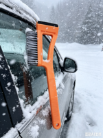 Brosse à neige et grattoir à glace pour voiture, outil de nettoyage pour pare-brise et vitres de voiture