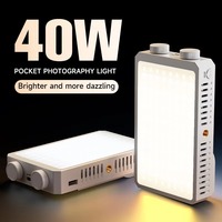 Yiscaxia 40W LED Camera Light 2500K-9000K Lumière d'appoint portable RGB 4400mAh Rechargeable pour vidéo et photographie