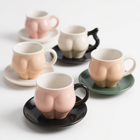 Tasse à café en céramique amusante de 8 oz en forme de fesses avec soucoupe, tasse à thé fantaisie en forme de corps, cadeau piqueur pour le bureau des femmes