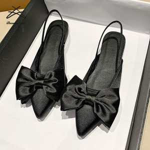 Sandalias planas de satén con lazo para mujer, zapatos planos de tela satinada con lazo a la moda para verano - Product Image 4