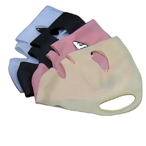 Couverture de masque en silicone 3D Produit en caoutchouc bloquant les odeurs respectueux de l'environnement avec des taches d'oreilles suspendues