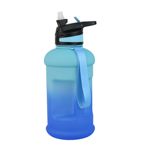 Bouteille d'eau en plastique sans bpa d'un demi-gallon avec manchon et <span class=keywords><strong>phrase</strong></span> de motivation OEM - Product Image 5