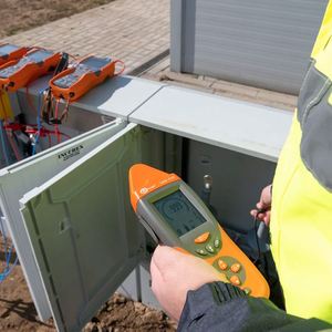 Kit de traçage de câbles électroniques Sonel LKZ-720 - Garantie 1 an - Ensemble pour fonctionnement avec 4 émetteurs - Câble de mesure et compteur Sonel - Product Image 3