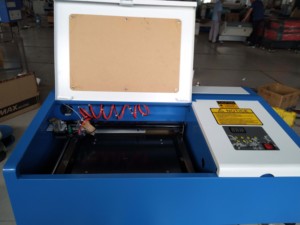 Mini <span class=keywords><strong>gemelos</strong></span> sello de goma máquina de grabado láser - Product Image 6