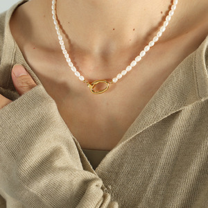 สร้อยคอมุกธรรมชาติ 40 ซม. สีขาว 4 มม.-5 มม. เกรด AAA ตัวล็อคทองคำ สำหรับผู้หญิง สวมใส่ได้ทุกวัน - Product Image 1