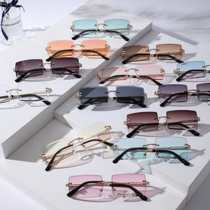 Diamond Cut Frameless Square <b>Sunglasses</b> Metal Gold UV400 Type 3 Unisex - Product Image 2