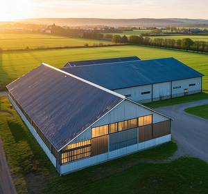 Abri pour chevaux à structure en acier durable de conception moderne personnalisable Abri pour bétail Abri pour chevaux à structure en acier - Product Image 2