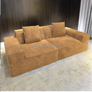 أريكة مضغوطة بالتفريغ لشخصين أو ثلاثة أشخاص معبأة في صندوق، طقم فاخر لغرفة المعيشة، أريكة معيارية من الفوم والقطيفة المضلعة - Product Image 3