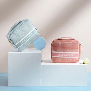 Sac de toilette portable de haute qualité à fermeture éclair imprimé tendance, sac de voyage pour femmes, imperméable, grande capacité, sac à main pour le lavage - Product Image 5