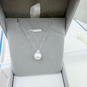 Collier en perles d'eau douce pour femme Zhuji avec pendentif Lac de montagne, chaîne polyvalente pour clavicule, accessoire de coiffure et cadeau - Product Image 4