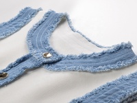 Robe courte en maille ajustée à manches courtes en denim patchwork pour femme, conçue pour le printemps et l'été, à simple boutonnage