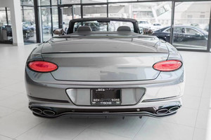 ชุดแต่งคาร์บอนไฟเบอร์สไตล์ W12 สำหรับ Bentley Continental GT 18+ ประกอบด้วยลิ้นกันชนหน้า สเกิร์ตข้าง ดิฟฟิวเซอร์หลัง สปอยเลอร์หลัง - Product Image 5