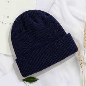 Gorro de Punto Acrílico 100% Estilo Coreano Japonés para Otoño e Invierno, Unisex, Cálido, de Hilo Grueso, con Diseño de Logotipo Personalizado, Informal para Adultos - Product Image 4