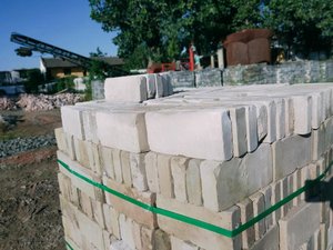 Briques complètes blanches anciennes récupérées pour la construction - Product Image 3