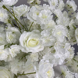 ดอกกุหลาบขาวประดิษฐ์คุณภาพสูงจาก DKB Wholesale สำหรับตกแต่งโต๊ะ งานแต่งงาน และงานอื่นๆ - Product Image 4