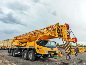 XCMG <span class=keywords><strong>Grue</strong></span> mobile officielle QY100K6C d'occasion <span class=keywords><strong>Grue</strong></span> de camion de 100 tonnes de haute qualité - Product Image 3