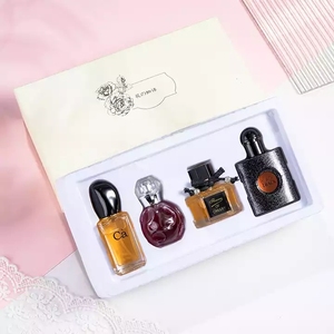 <span class=keywords><strong>Set</strong></span> <span class=keywords><strong>di</strong></span> <span class=keywords><strong>Profumi</strong></span> Tiktok alla Moda, Fragranza a Lunga Durata, Confezione Regalo da 4 Pezzi, <span class=keywords><strong>Set</strong></span> <span class=keywords><strong>di</strong></span> <span class=keywords><strong>Profumi</strong></span> per <span class=keywords><strong>Donna</strong></span> - Product Image 2