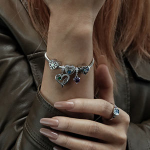 Bracelet personnalisé avec perle en cuivre en forme de cœur, bord torsadé, opale pierre de naissance, cadeau de charme familial pour la fête des mères - Product Image 4