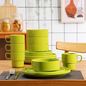 Service de table de luxe vert vif avec logo personnalisé, 16 pièces, en céramique et grès, pour usage domestique et hôtelier, comprenant assiettes, plats et tasses en terre cuite - Product Image 6