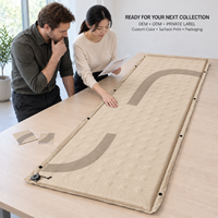 Matelas de camping auto-gonflant avec noyau en mousse PU, surface de soutien zonée et boutons latéraux connectables pour les programmes de marque privée