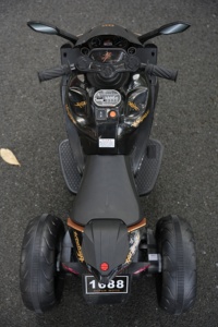 Moto électrique pour enfants avec 3 roues EVA durables, 12V4.5AH 380*2, moto électrique pour les plus petits - Product Image 4