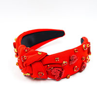 Vente en gros de bandeaux baroques en perles rouges pour la Saint-Valentin Nouveau beau motif de fleurs de style coréen avec cerceaux de cheveux en forme de coeur