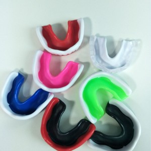 Protège-dents sportif en EVA imprimé sur mesure pour l'entraînement <span class=keywords><strong>de</strong></span> boxe, rugby, MMA, taekwondo pour enfants, logo personnalisé <span class=keywords><strong>Dr</strong></span> Arif's - Product Image 1