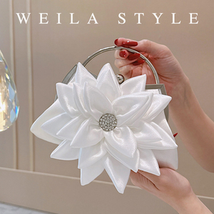 Pochette Elegante in <span class=keywords><strong>Raso</strong></span> con Fiore, Strass e Manico Superiore per Matrimonio, Sposa, Cocktail Party, Abito da Cerimonia ed Eventi di Ricevimento - Product Image 5