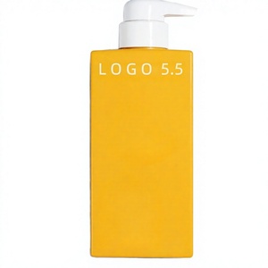 Loción Corporal de 444 ml con 5.5% de Vitamina C y Cúrcuma, Aclara Manchas Oscuras, Unifica el Tono de Piel, Reafirmante, Hidratante, Piel Radiante, Aroma Fresco - Product Image 3