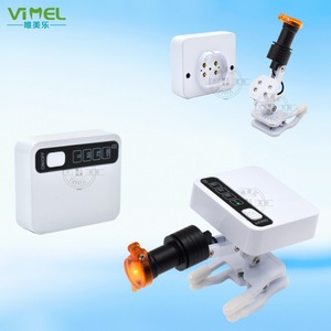 Lámpara frontal dental VIMEL LED inalámbrica con clip para cirugía oral y plástica con lente de aumento - Product Image 2