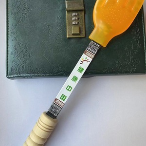 ค้อนนวดกัวซา ด้ามพลาสติก 34.5*6 ซม. เครื่องมือนวดเพื่อสุขภาพแบบพกพา - Product Image 1
