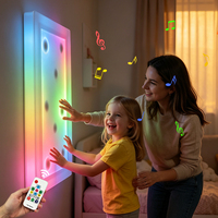 Weiße Rahmen-Wack-a-Mole-Wandleuchte mit interaktiven LED-Musiklichtern für Kinderzimmer und Kindertagesstätten