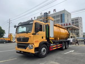 Sinotruk HOWo 6x4 aspirateur égout dragage véhicule eaux usées <span class=keywords><strong>fosse</strong></span> <span class=keywords><strong>septique</strong></span> <span class=keywords><strong>drainage</strong></span> - Product Image 2