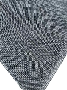 Plaque de tamis en treillis métallique tissé à haute résistance avec services de découpe, soudage et pliage pour le criblage des agrégats et des pierres - Product Image 2
