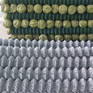 High Quality 6ft 8ft 10ft Galvanized Chain Link Security Fence Wholesale Heat Treated Wood Barbed Wire Top Safety Fencing Usage - Product Image 2