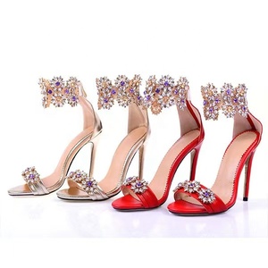 Sandales à talons hauts modernes 2022, bout ouvert, respirantes, ornées de diamants, chaussures de luxe, escarpins à bride cheville, sandales d'été pour femmes, grande taille 47 - Product Image 6