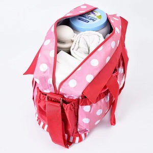Set de bolsa de pañales Baby Sky con lunares rosas, lazo y rayas para bebés de 0 a 12 meses - Product Image 3