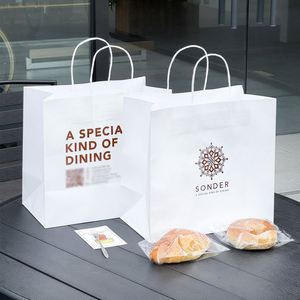 Bolsa de Papel Kraft Reciclable con Logotipo Personalizado para Comida para Llevar de Restaurantes, Ecológica con Laminación para Pizza y Sushi - Product Image 4
