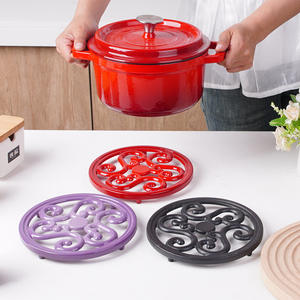 Casserole <span class=keywords><strong>ronde</strong></span> <span class=keywords><strong>en</strong></span> <span class=keywords><strong>fonte</strong></span> émaillée rouge avec couvercle, vente <span class=keywords><strong>en</strong></span> gros, 22/24/26/<span class=keywords><strong>28</strong></span> <span class=keywords><strong>cm</strong></span>, pour four, style hollandais - Product Image 6