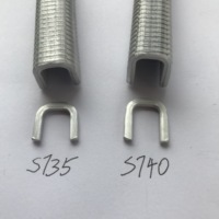 S740 Worstomhulsel Verzegel- en Verpakkingsmachine Gebruik Worstnietjes Aluminium Worst U-Clips Knipmachine