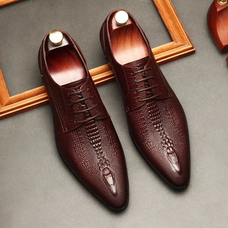 Zapatos de cuero puntiagudos para hombre, calzado de negocios de moda de cocodrilo, ocio, venta al por mayor