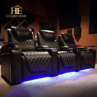 Fauteuils inclinables électriques modernes et fonctionnels en cuir noir pour cinéma VIP à domicile, fabriqués sur mesure