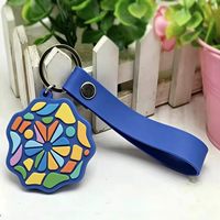 Porte-clés en caoutchouc durable, directement de l'usine, en matériau écologique, avec dragonne, pour accessoire de sac à dos scolaire