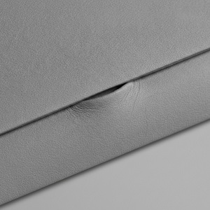 Folio pour ordinateur portable en Tyvek gris ardoise, avec rabat magnétique, sans fermeture éclair, design enveloppe mince, pochette exécutive personnalisée avec gaufrage - Product Image 5
