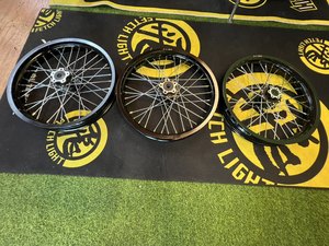 Nuevo Juego de Ruedas Sur Ron Ultra Bee 21 18 de Aluminio 6061 T6 con Llanta de Aleación CNC para Motocicleta Eléctrica Todoterreno - Product Image 4